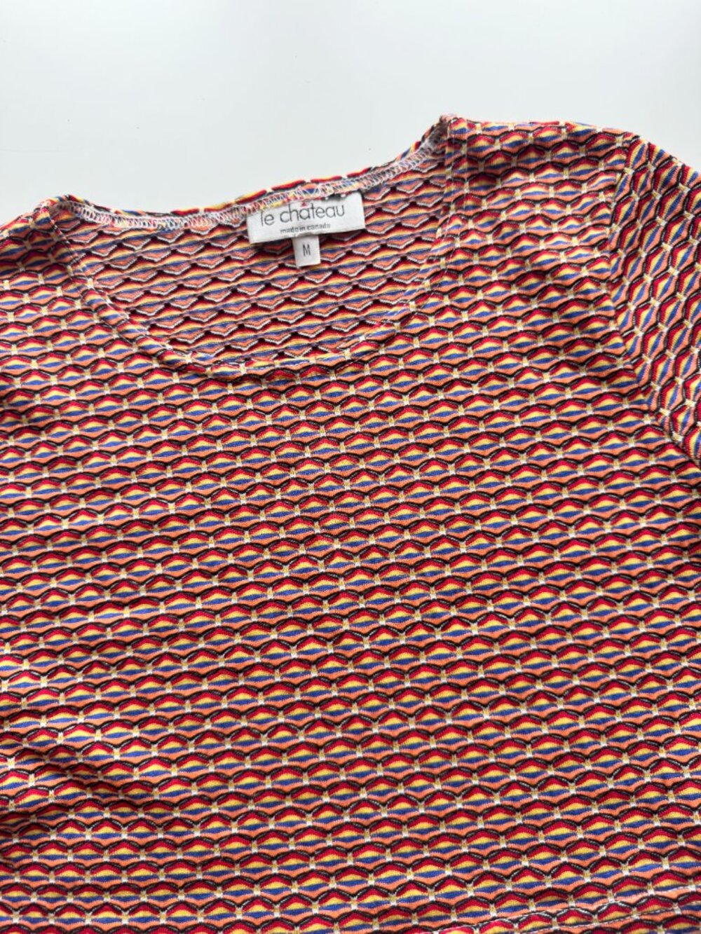Vintage 00's LE CHATEAU Y2K Rainbow Knit Cap Sleeve Cropped Baby Tee, Size M - Picture 6 of 9